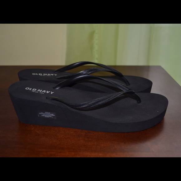Old Navy Wedge Flip-Flops
