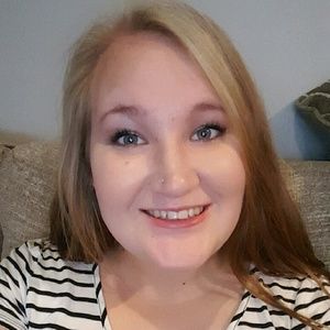 Meet your Posher, Rebekah