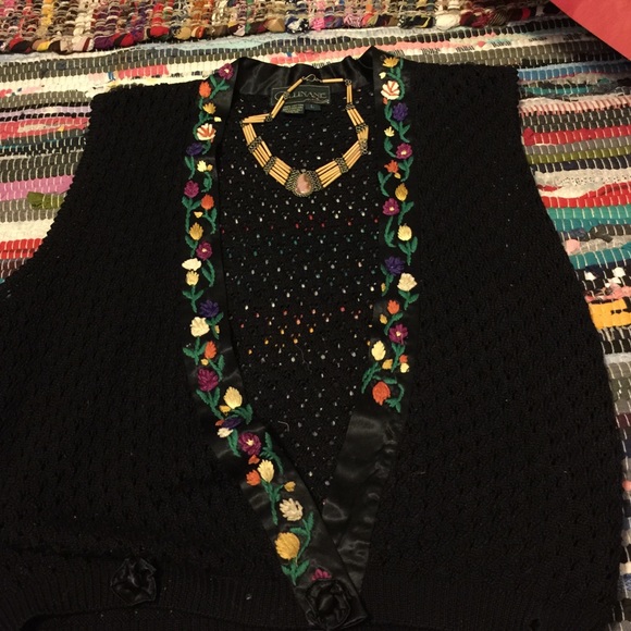 Vintage flower power vest🌸