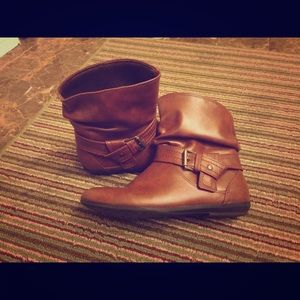 Brown boots