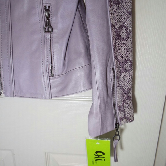 Chi by Falchi leather jacket in color light purple - Picture 3 of 3