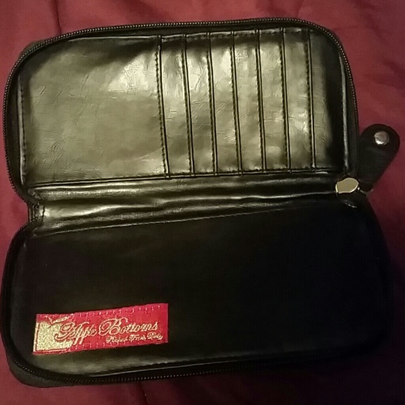 Wallet - Picture 2 of 4