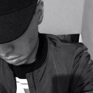 Meet your Posher, Javier