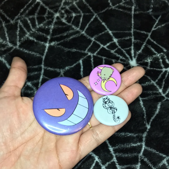 Button bundle - Picture 2 of 2