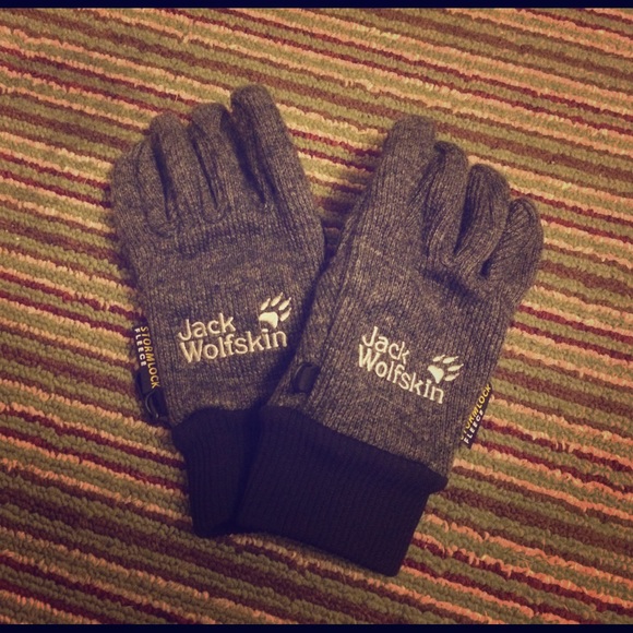 Gray Jack Wolfskin gloves
