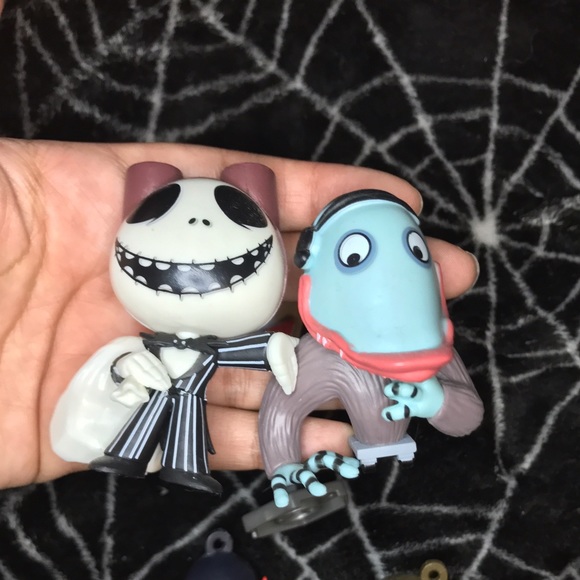Mini figure bundle - Picture 3 of 3