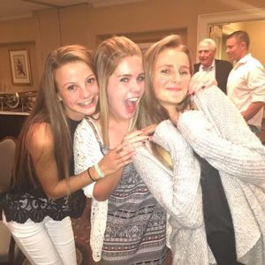 Meet your Posher, Elizabeth