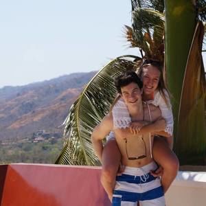 Meet your Posher, Blake