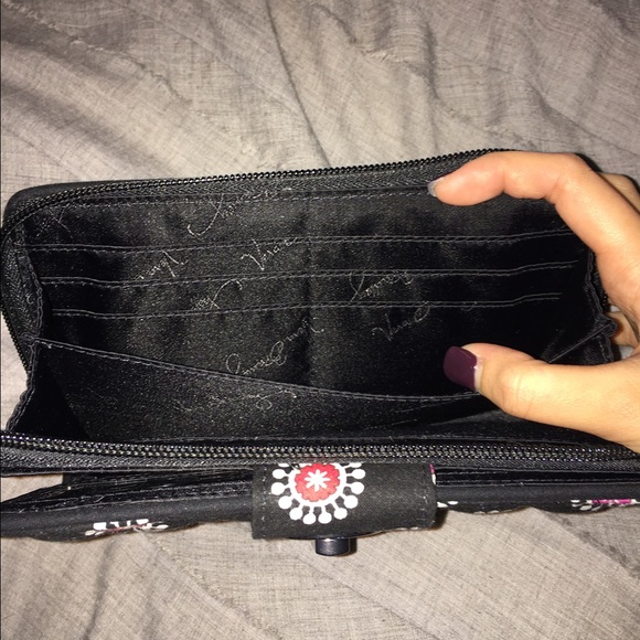 Vera Bradley turn lock wallet - Picture 2 of 4