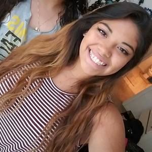 Meet your Posher, Alyssa