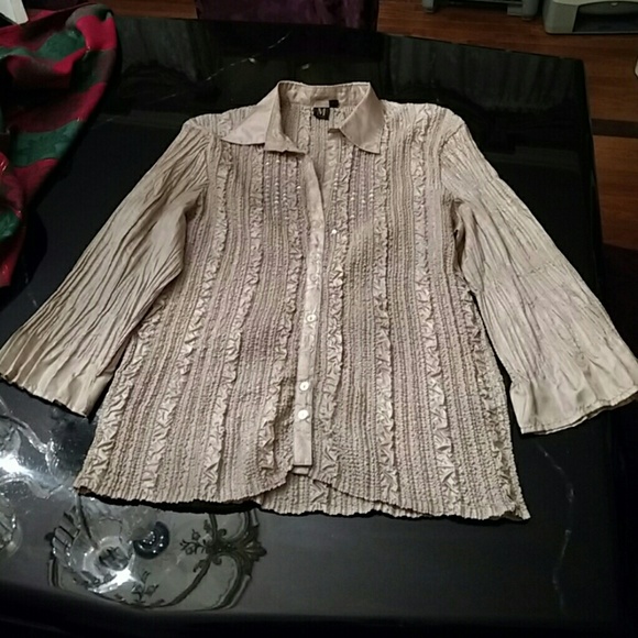 Top - Picture 1 of 2