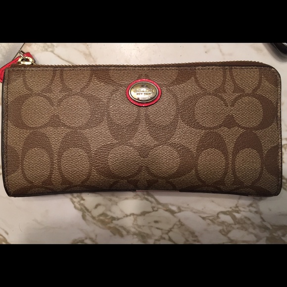 Authentic Coach wallet