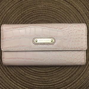 Anne Klein Pink Crocodile Wallet 💞