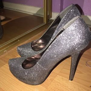 Sparkly heels!