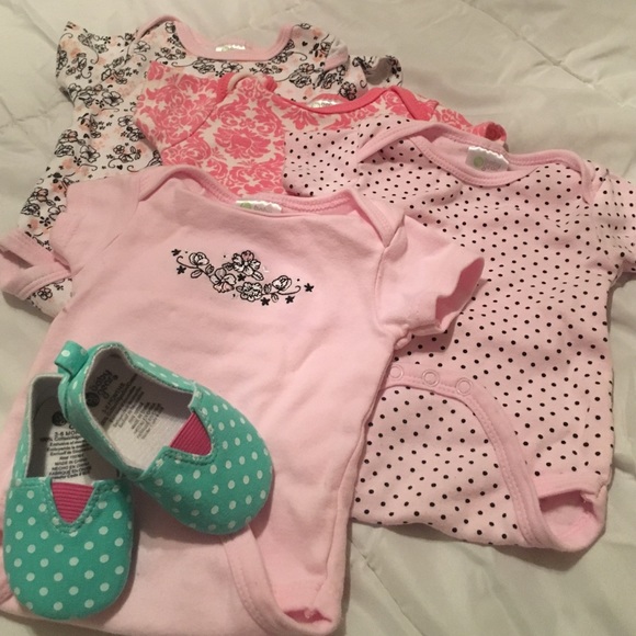 🛍 💥HP💥 4pk bodysuit