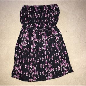 Forever 21 Floral Chiffon Pleated Strapless Dress