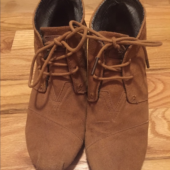 Tom wedges