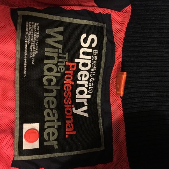 Superdry - Picture 2 of 4