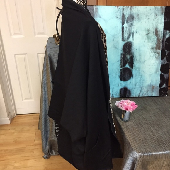 Rampage Sweater - Picture 2 of 4