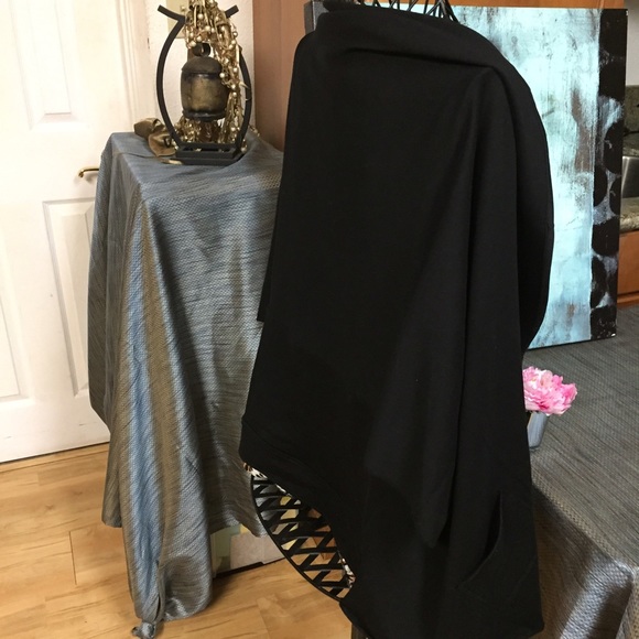 Rampage Sweater - Picture 3 of 4