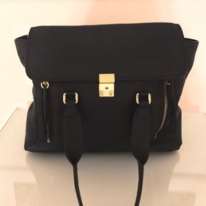 Meet your Posher, Natalie