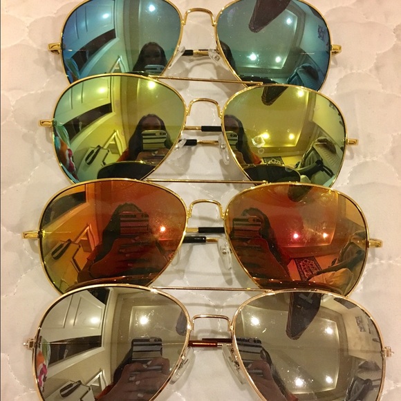 Set of Aviator Sunglasses