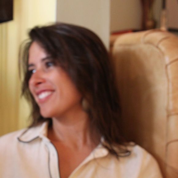 Meet your Posher, Caitlin - Picture 1 of 1