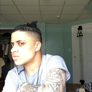 Meet your Posher, Janeliz