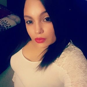 Meet your Posher, Deborah