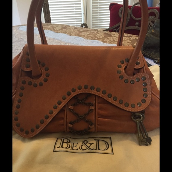 Be&D Tan Leather Handbag