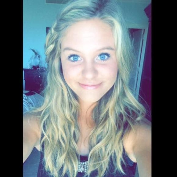 Meet your Posher, Haley - Picture 1 of 1