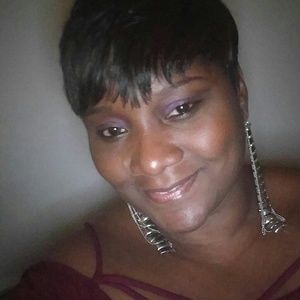 Meet your Posher, Devonia