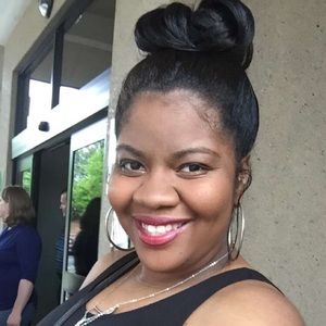 Meet your Posher, Ebony