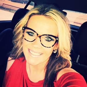 Meet your Posher, Della