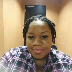 Meet your Posher, Latoya