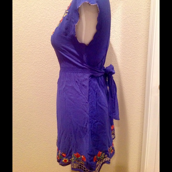 Pink Ice floral print cutout dress - Picture 2 of 3