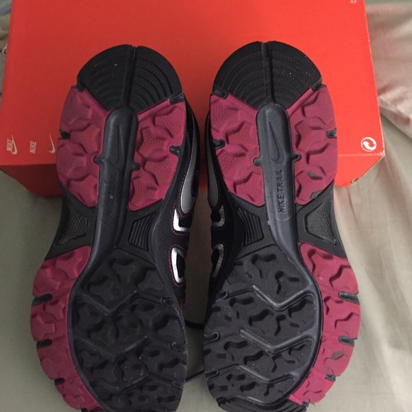 Nike sneakers - Picture 3 of 4