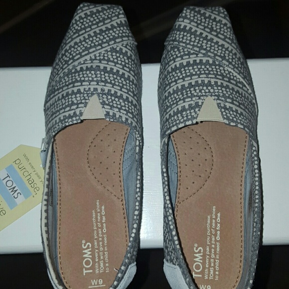 Brand New Toms * FINAL PRICE*