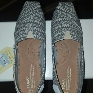 Brand New Toms * FINAL PRICE*