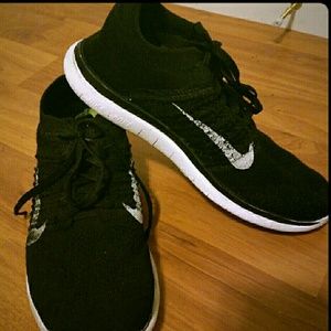 Nike Free Run 4.0 Flyknit Flywire Tennis Shoes