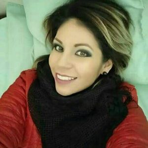 Meet your Posher, Tomas