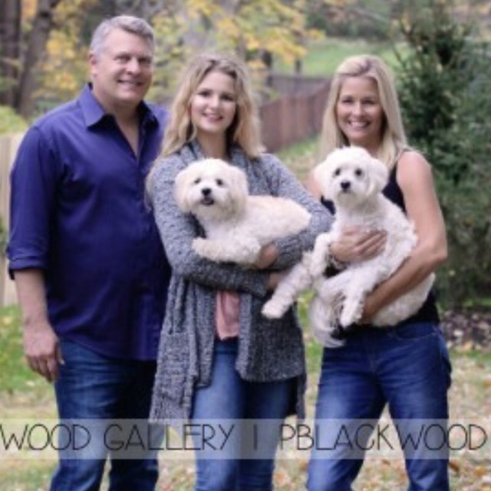 Meet your Posher, Dina