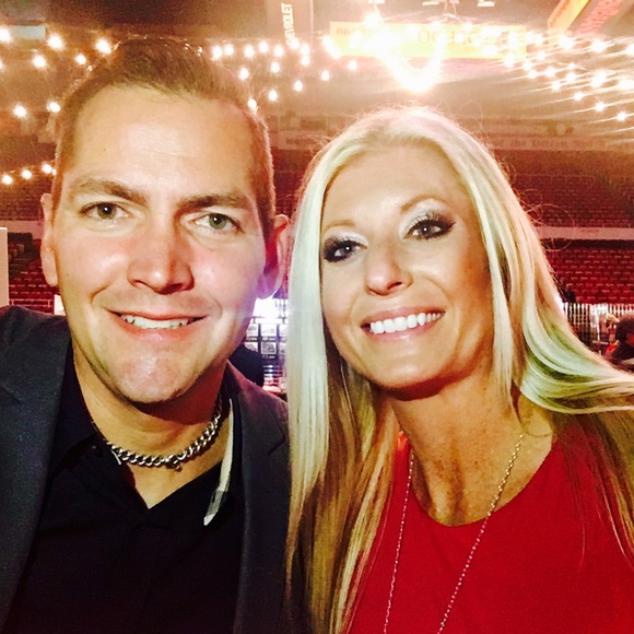 Crys - Picture 2 of 2