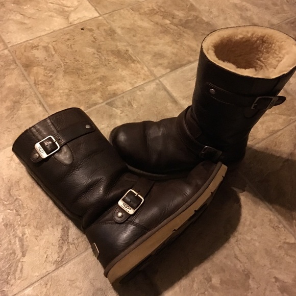 Brown Leather Kensington Uggs
