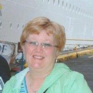 Meet your Posher, Debbie