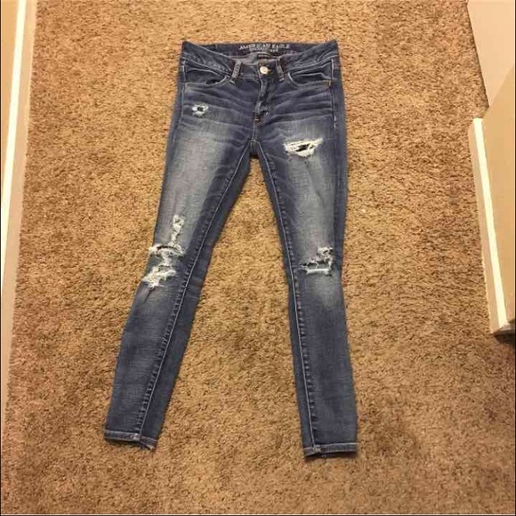American Eagle Distressed Jegging