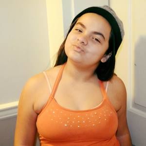 Meet your Posher, Amaris