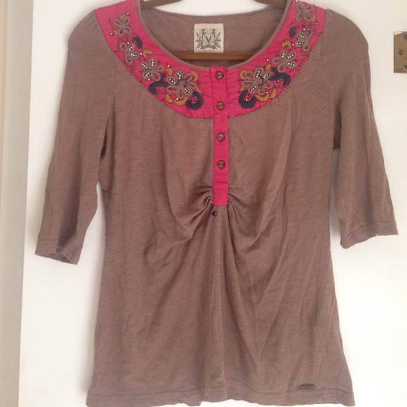 MISS ME embroidered qrt sleeve