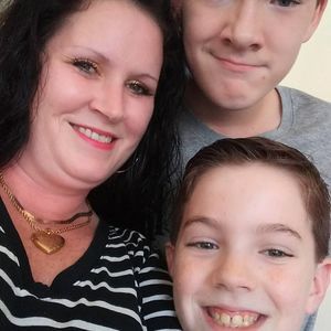 Meet your Posher, Angela