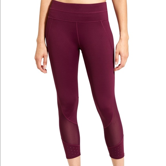 Athleta Laser Mesh Sonar Capri